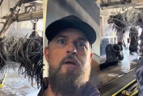 Мужчина с рулоном проволоки парализовал автомойку