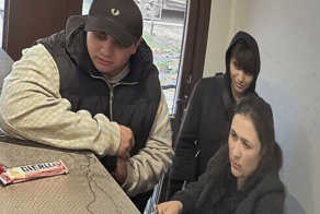 Цыганка провернула хитрую схему с «недостающей сдачей» в ростовской кофейне