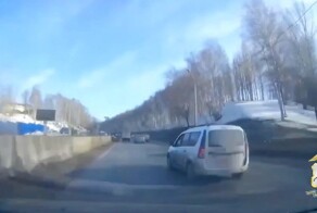 Устроил ДТП и пытался сбежать на родину