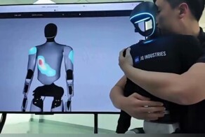 Китайские инженеры разработали ткань для роботов, чувствительную к прикосновениям