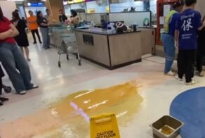 В Таиланде девушка облила коллегу горячим маслом