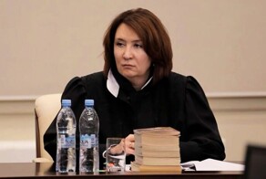 Суд арестовал имущество скандальной «золотой судьи» Елены Хахалевой