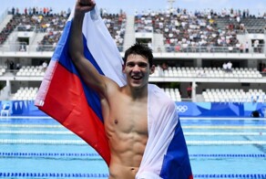 Всех российских пловцов допустили до международных соревнований с флагом и гимном