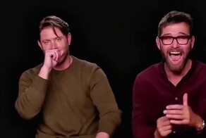 В Индии рекламируют трансплантацию волос с лицом актёра из «Пацанов»