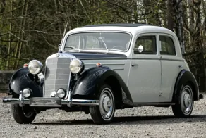 76-летний Mercedes, который возил Мэрилин Монро, уйдёт с молотка