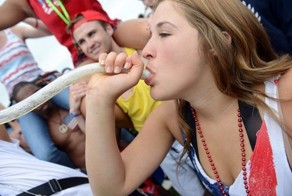 Девушки отрываются на полную катушку (50 фото)