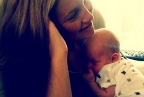 Знаменитости со своими новорожденными детишками (10 фото)