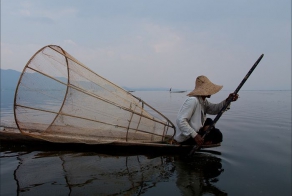 Мьянма: жизнь на воде (35 фото)