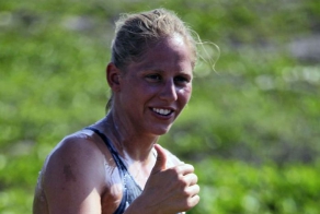 Спортсменка из Австралии пересекает Флоридский пролив без защиты от акул (10 фото)