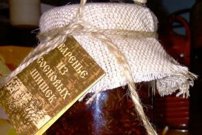 Как делают варенье из сосновых шишек (4 фото)