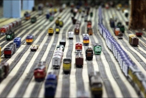 Одна из крупнейших в мире моделей железной дороги (19 фото)