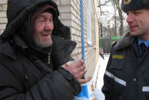 Будьте бдительны и не оставайтесь равнодушными (4 фото)