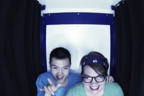 Розыгрыш в фотобудке (видео)