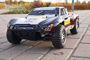 Багги на радиоуправлении в масштабе 1/10 (3 фото+видео)