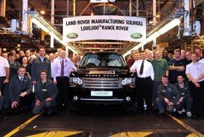 Land Rover объявила о выпуске миллионного внедорожника Range Rover (22 фото)