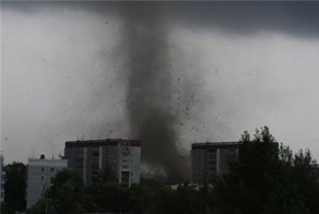 Торнадо в Благовещенске ( 22 фото + 5 видео)