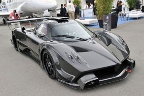 Pagani Zonda R (18 фото)