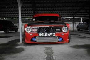 ВАЗ-2102, созданный на базе Nissan 200SX (15 фото)