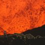 Два канадца залезли с камерой в огненное жерло вулкана