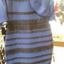 Какой цвет этого платья синие с черным, белое с золотым?