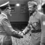 Сегодня - Маннергейму, завтра - Власову, а послезавтра кому? Может и Гитлеру с Геббельсом!!!