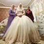 Без родных и танцев: как проходит свадьба для чеченской невесты