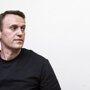 Долг платежом красен: Навальному запретили выезд за границу