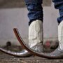Почему мужчины в Мексике носят причудливые ботинки с длинными носами?