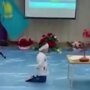 В детском саду Казахстана разыграли сценку расстрела студента советскими военными