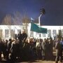 Раздавали оружие и поили энергетиками: в Казахстане показали, как действовали провокаторы на митингах
