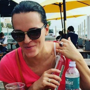 "Надо вернуться в алкоголизм!": певица Слава пожаловалась на самочувствие после того, как бросила пить