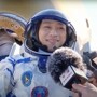 Китайские космонавты вернулись на Землю после миссии "Шэньчжоу-17"