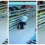 Парень с мусорным пакетом ограбил магазин