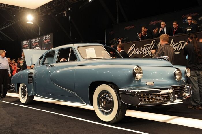 Рекордсмены аукциона Barrett-Jackson 2012 (9 фото)