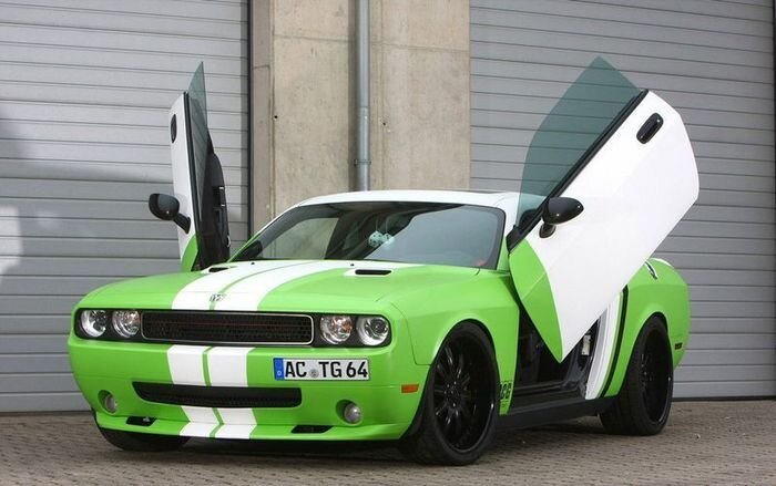 Dodge Challenger SRT8 от ателье CCG Automotive (12 фото)