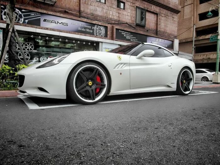 Ferrari California V-309 в тюнинге от ателье Vorsteiner (8 фото)