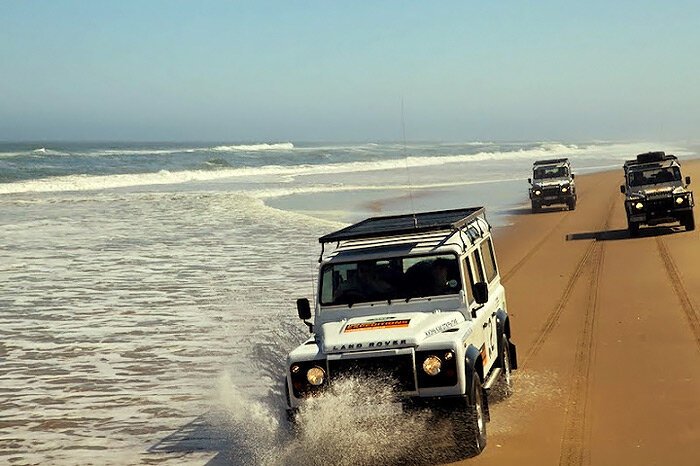 Красивое путешествие Land Rover в Намибию