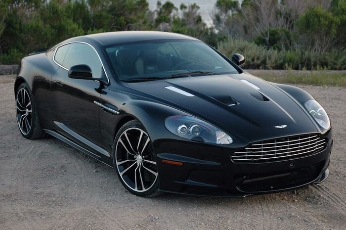 Aston Martin завершает выпуск модели DBS специальной версией (35 фото)