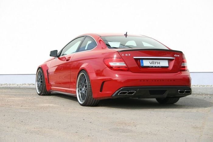 В ателье VATH Performance серьезно доработали C63 AMG (3 фото)