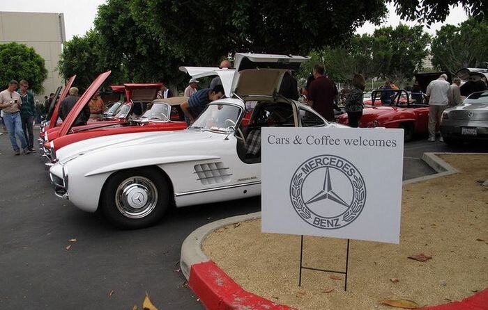 Фанаты Mercedes-Benz организовали встречу Cars&amp;Coffee (40 фото)