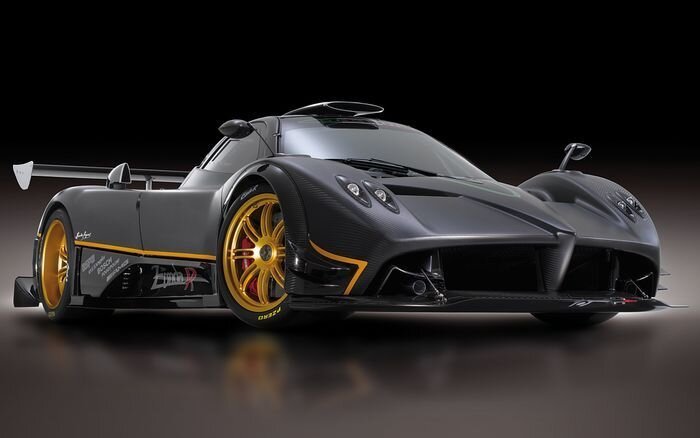 Pagani Zonda R получила новую версию Evo (17 фото)