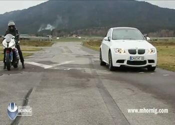 Заезд спортбайка и BMW M
