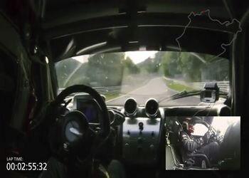 Pagani Zonda R на ринге - вид изнутри