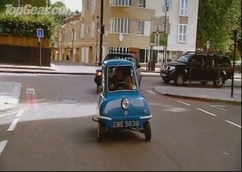 TopGear отжигает на микромобиле:))