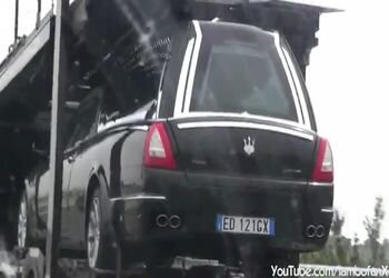 Катафалк из Maserati Quattroporte