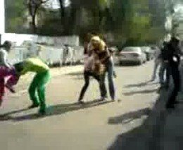 Массовая драка девушек