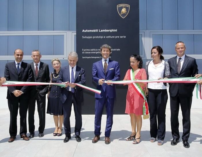 Компания Lamborghini открыла новый дизайнерский центр (5 фото)