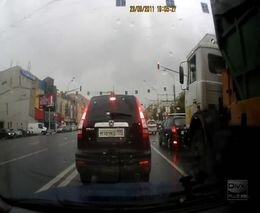 Зил проехал на красный