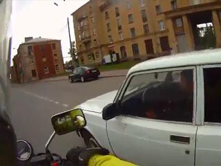 Мотоциклист-истеричка