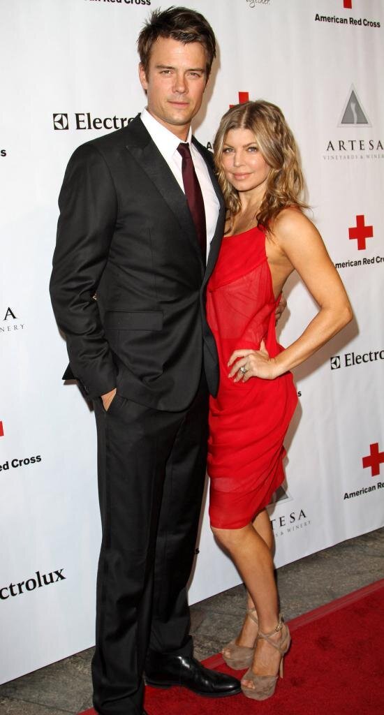 Cute Celeb Couple Josh Duhamel and Fergie Expecting Their First Baby